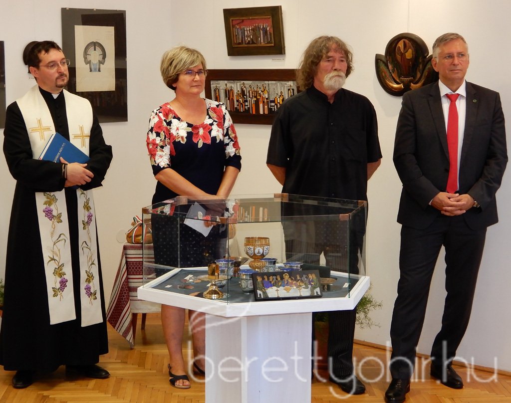 Ünnepi kiállításmegnyitó és kenyérszentelés 19